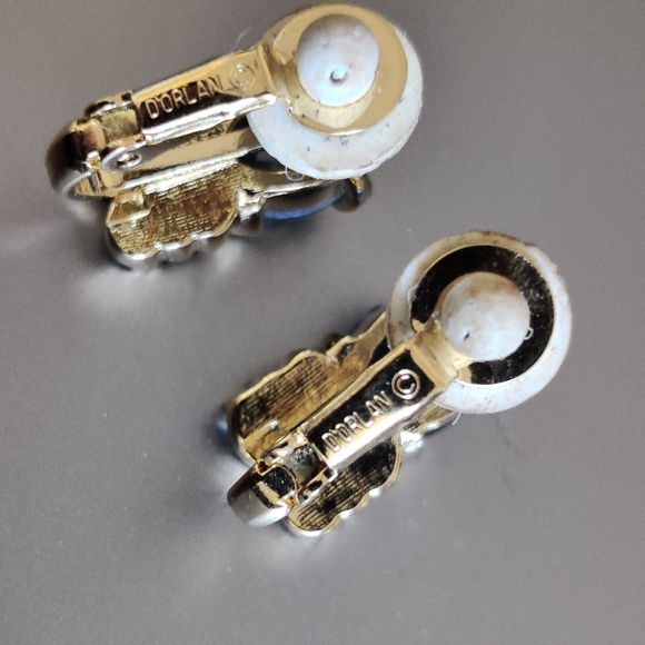 Vintage D'Orlan Earrings w/Blue Topaz Glass - Picture 11 of 16